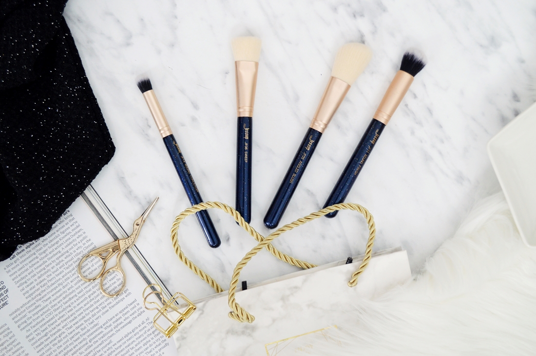 Pędzle czy gąbka drogeria internetowa puderek.com.pl